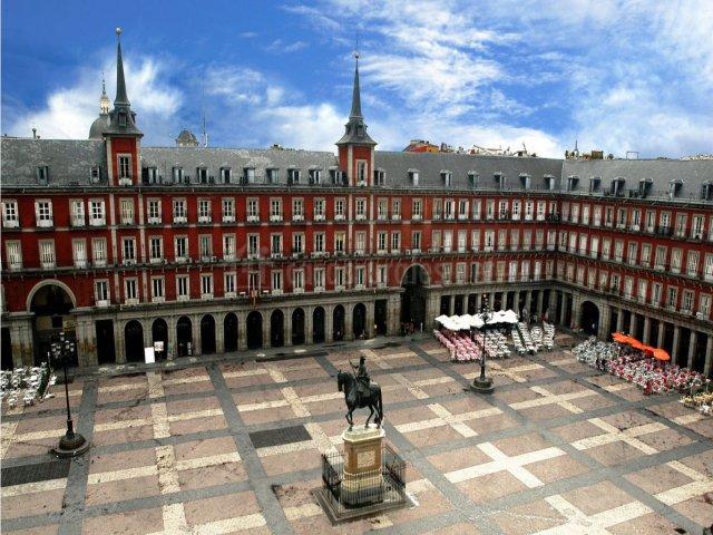 Turistas Madrid 2